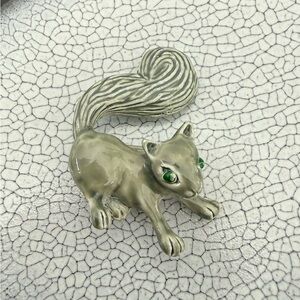 Gerry’s Vintage Enamel Squirrel Brooch Pin
